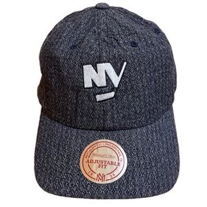 Mitchell & Ness NHL New York Islanders Cap
Hat Unisex (Brand New)